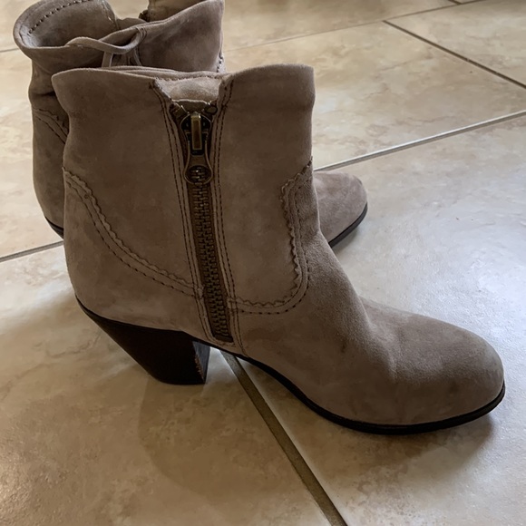 Sam Edelman Gray Suede Booties Size 7 - Picture 12 of 12